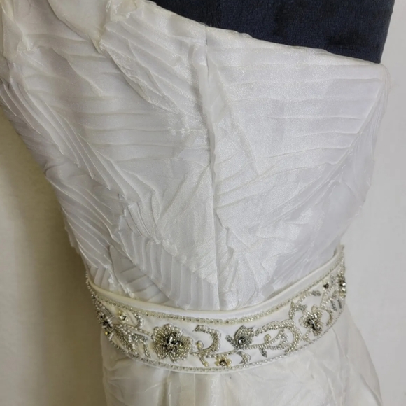 Destinations by Mon CHERI Ivory Floor Lenth Cocktail Dress Size 6 New with Tags - Picture 2 of 7